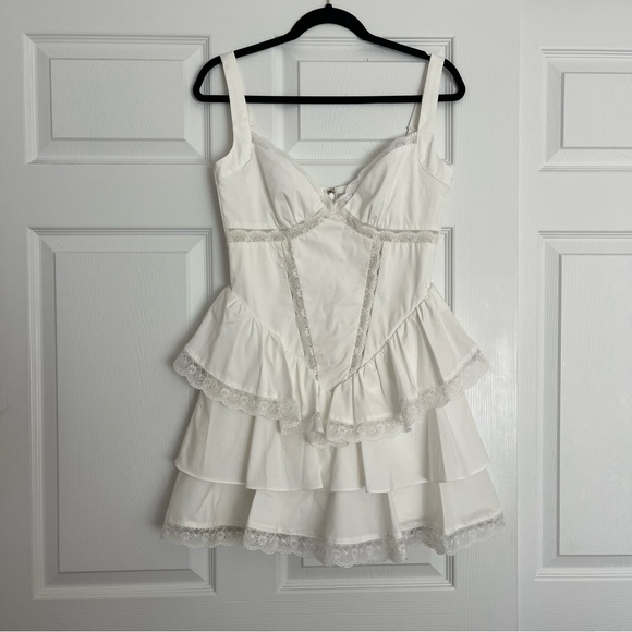 House of CB Mistress Rocks White Lace Tiered Summer Dress - Picture 5 of 9